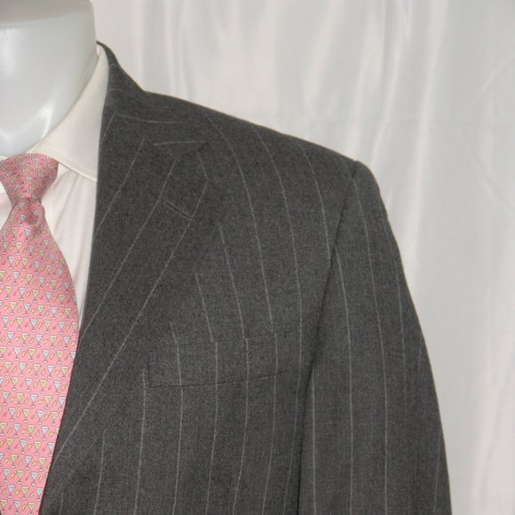 Paul Stuart Westgate Gray Striped Flannel Weight Suit Three Button Suit 38R